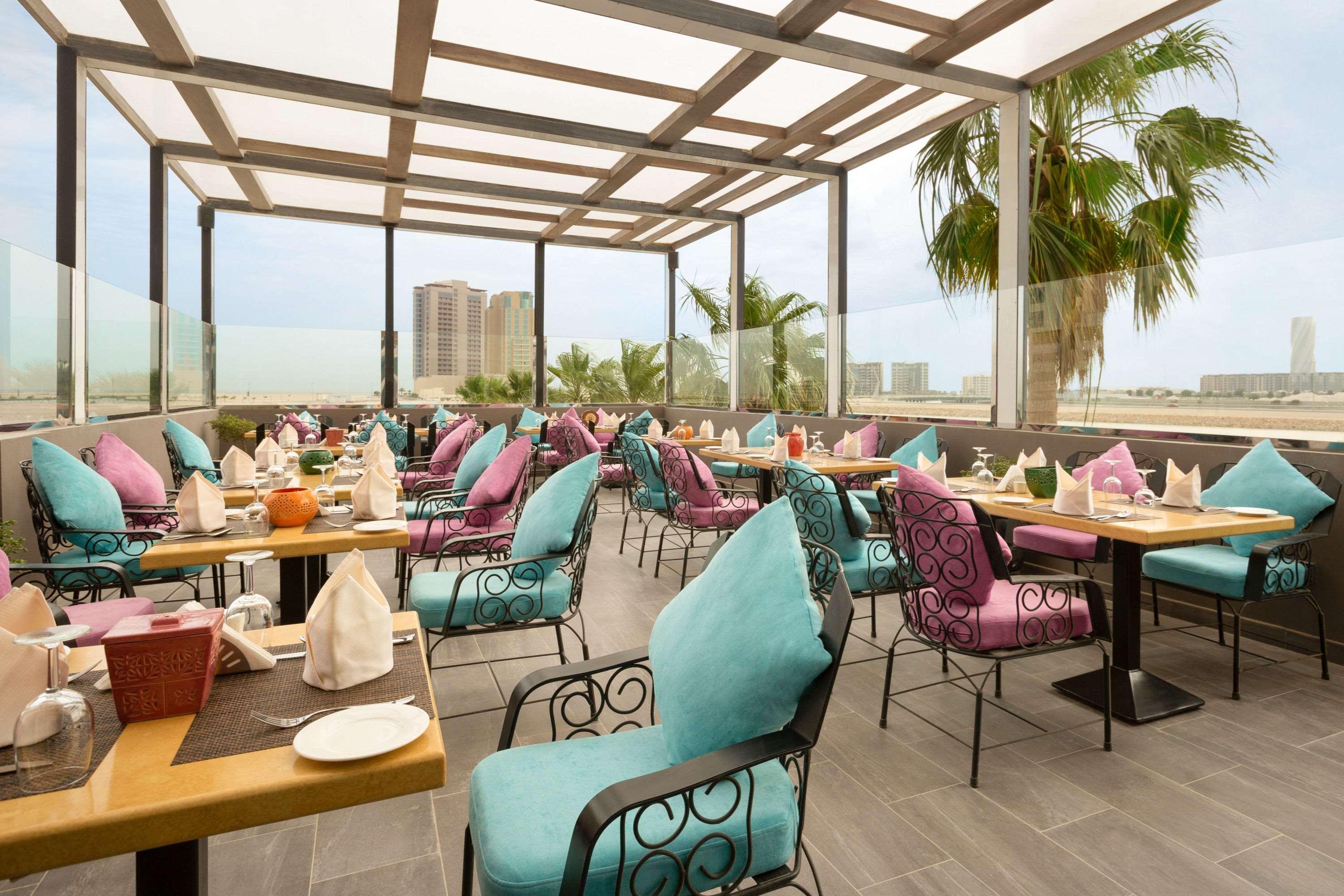 Ramada By Wyndham Manama City Centre Exterior photo