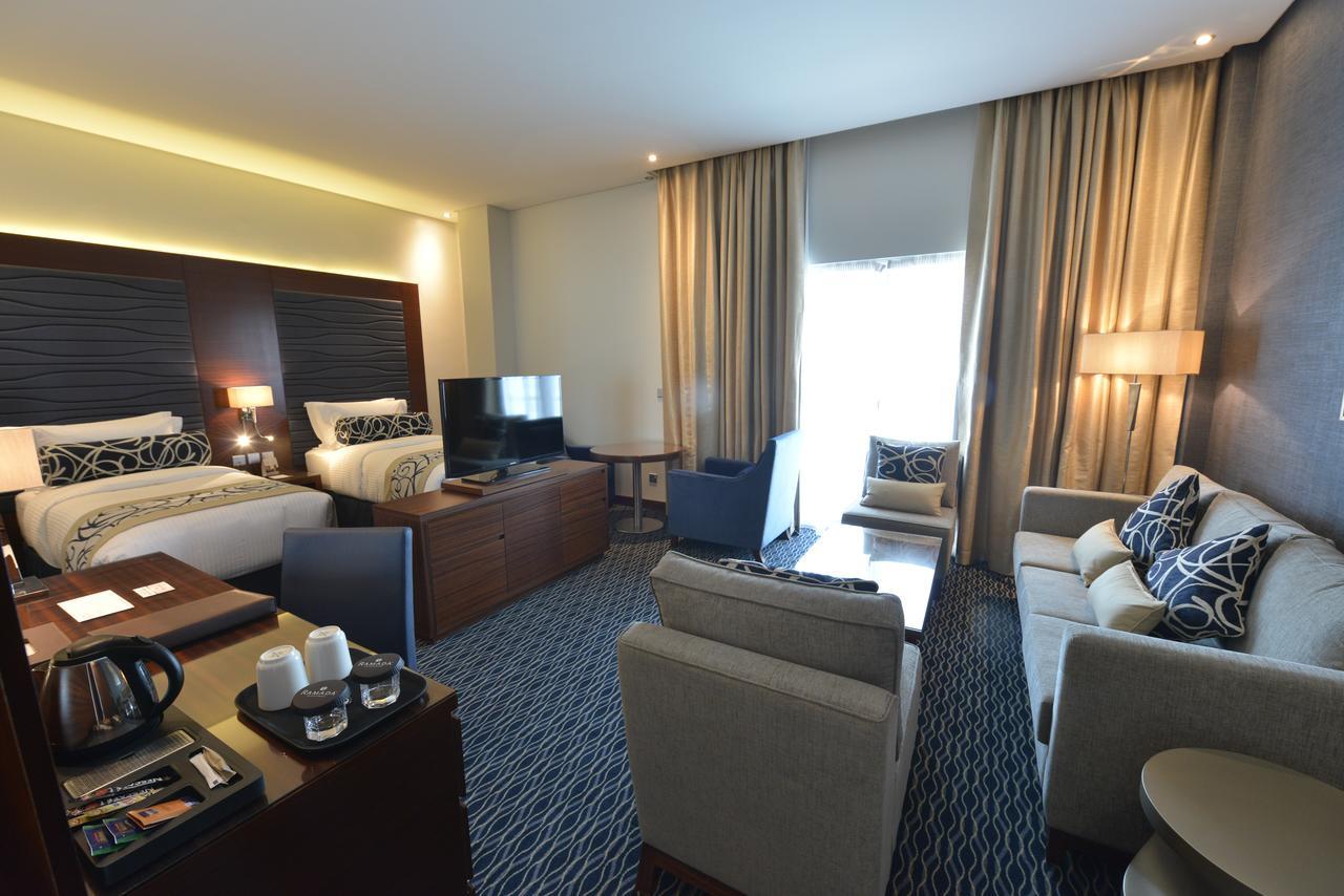 Ramada By Wyndham Manama City Centre Exterior photo